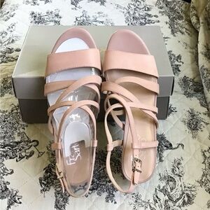 **New** with box, Franco Sarto 8M L-Olian strappy sandal!